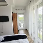 Esther Premium Apartment